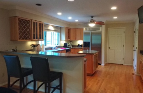 Creve Coeur House | Office and 5 BR, Updated Bathrooms, Movie Theater in Creve Coeur