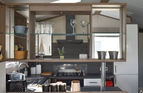 Layer Marney Cottage | Oh I do like to be beside the seaside.