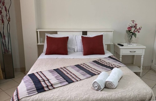 Ica Bed & Breakfast | Ohana hostel