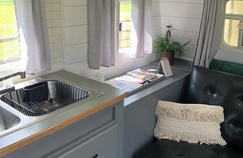 Brownfield House | Ohiopyle & Frank Lloyd lovers tourist dream
