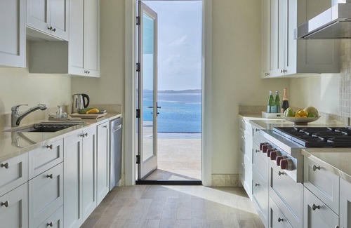 North Sound Resort | Oil Nut Bay