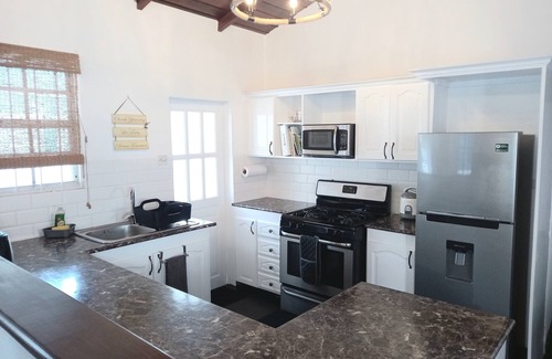 Oistins House | Oistins Bungalow 3 Minutes Walk From the Beach