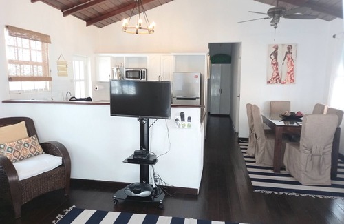 Scarborough Cottage | Oistins Cottage - Walk to the beach