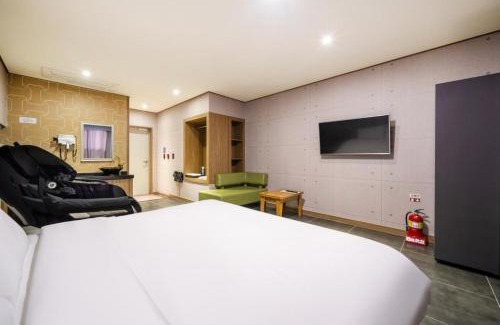 Deoksan Hotel | OK Hotel