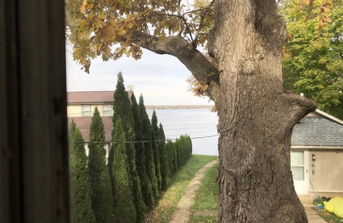 Okauchee House | Okauchee Lake 3BR/2B with HWF's, Sun Porch, Garage, Boat Slip Available!