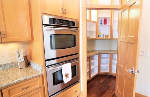 Okauchee House | Okauchee Lake Home: 4BR/4 BA | Hot Tub |Lake Toys & Pontoon Rental