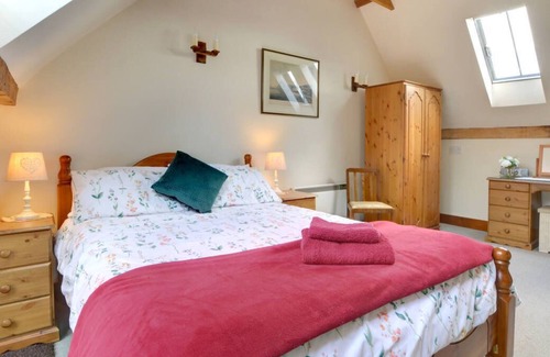St Mary's Bay Ski Chalet | Old Barn Cottage in Romney Marsh