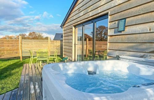 Attleborough Resort | Old Buckenham Country Park