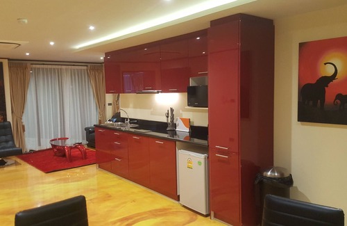 Old City Apartment | Old City Apartment next to Wat Phra Singh