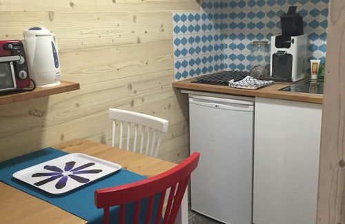 Le Bourg-d'Oisans Apartment | Old Delphinal Castle - coach house studio apartment