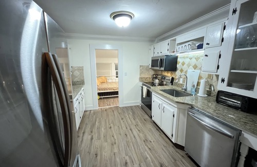 Eustis House | Old Florida Charm