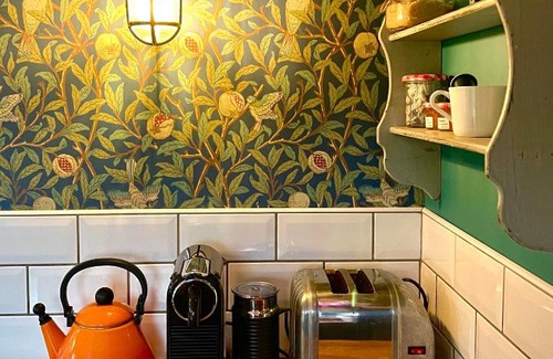 Melton Constable Apartment | Old King William Shepherd Huts and Private Hot Tubs in North Norfolk