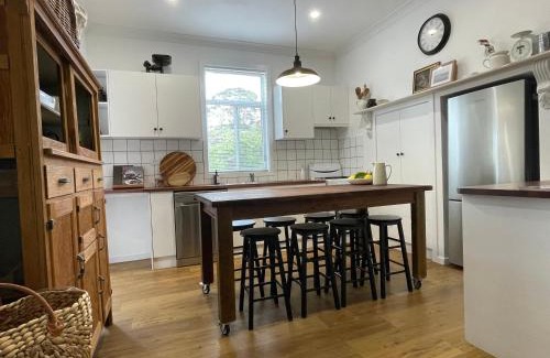 Maffra House | Old Maffra Cottage