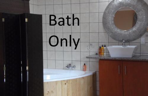 Schoemanshoek Bed & Breakfast | Old Mill Lodge, Seasonal Working Ostrich Farm & Restaurant, Oudtshoorn
