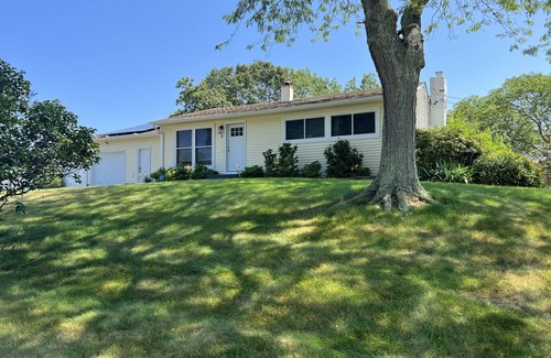 Old Mystic House | Old Mystic home 2 mi to center, with fenced in yard