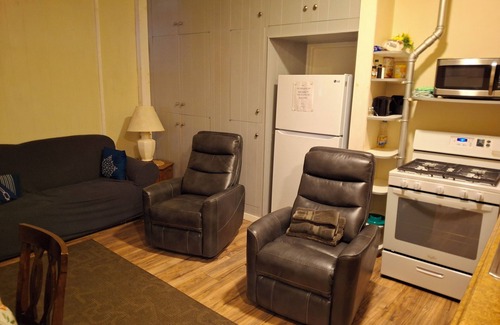 Olcott Apartment | Old Olcott Beach Firestation Guestrooms & Suites