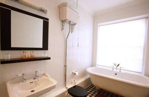 Dunstable Hotel | Old Palace Lodge Hotel