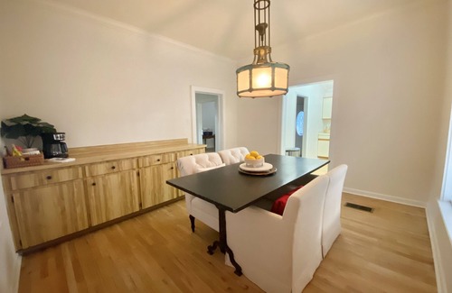 Port Tampa City House | Old Port Tampa Estate: 3 King size suites, 2 bath, wrap around porch, large yard