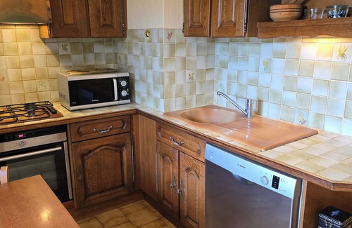 Seillans House | OLD PROVENCALE HOUSE WITH SWIMMING POOL 8x4, shaded parking area