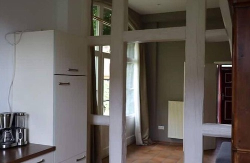 Lachendorf Apartment | Old schoolhouse in the Lüneburg Heath