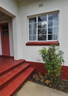 Kareedouw House | Old station house
