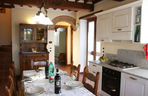 Pieve di Chio Villa | Old stone farmhouse placed in a secluded, panoramic and quiet location, perfect for nature lovers. P