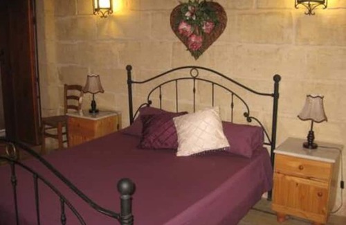 Sannat Other | Old three bedroom villa in Sannat