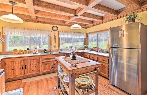 Cornwallville House | Old Time Catskill Mtn Retreat, Handcrafted Cabin!