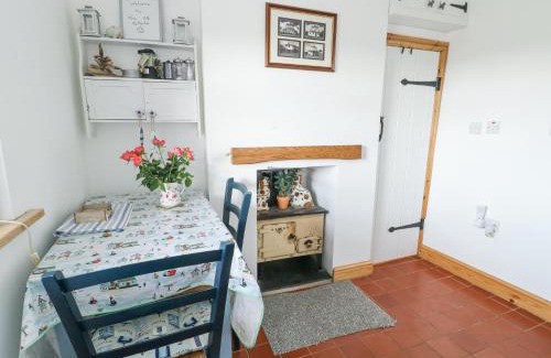 Malltraeth House | Old Tollgate
