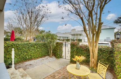 Old Town House | Old Town Bay St Louis Townhome Walk to Beach