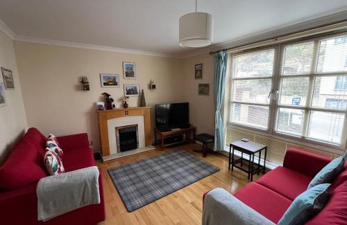 Old Town Apartment | Old town, free parking, Outlander experience
