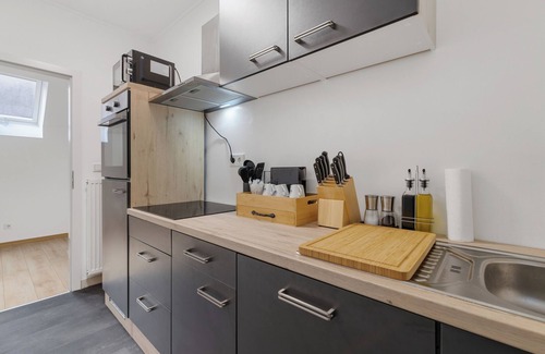 Sudost Old Town Apartment | Old town loft | parking lot | home cinema