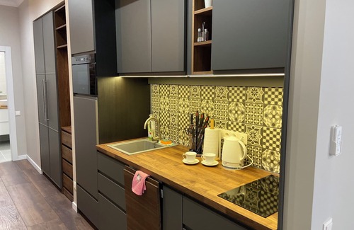 Old Town Apartment | Old Town Modern 1BR Apartment