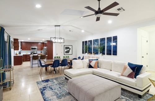 Scottsdale Estates Nine Cottage | Old Town Saguaro - Pool - Fire Pit- Heart of Old Town