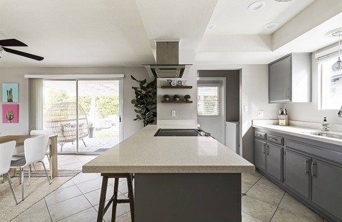 Park Scottsdale One House | Old Town Scottsdale House w/Relaxing Bayckyard- Book for WMO & Super Bowl!