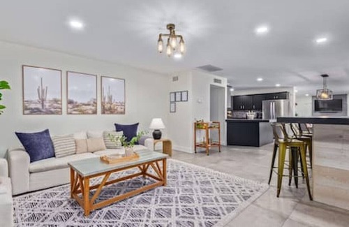 Scottsdale Estates Seven House | Old Town Scottsdale Industrial Modern Heated Pool