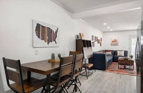 Southwest Village Apartment | Old Town Scottsdale Cozy Getaway