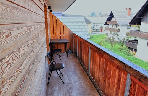 Bohinjska Bistrica Apartment | Old Village House - Happy Holiday Apartment