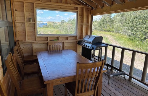 Brocket Cabin | Oldman river serene seriously private cabins pet, family and fisher friendly.