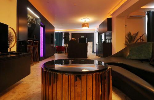 Luqa Apartment | OLGA Luxury Suite I 5 min from airport I central location I traditional village