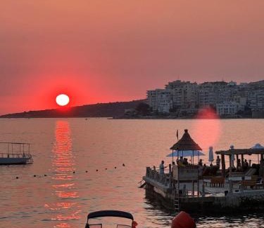 Sarande Apartment | oli golden beach residence