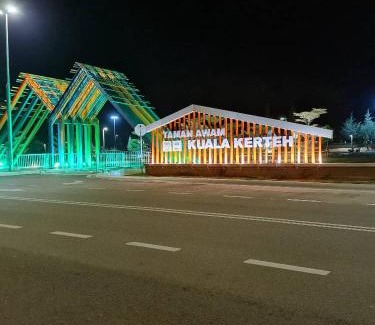 Kampung Telaga Papan House | OLIA MEDINA KERTEH 4 BILIK HOMESTaY
