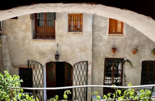 Oliva Old Town House | Oliva Courtyard Guesthouse