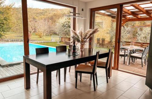 Sezana Apartment | Olive garden family apartment with private pool