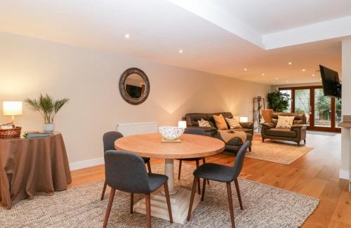 Langport House | Olive Tree Cottage