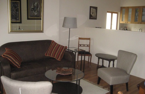 Capestang Apartment | Olivier, Luxury Apartment in Historic Village, 100 Metres from the Canal Du Midi
