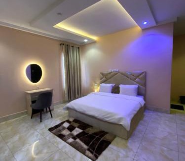 Orozo Apartment | Oloks Luxe Apartment