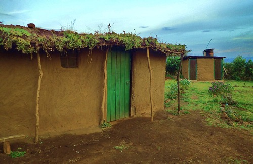 Maasai Mara House | Olonyori Maasai House