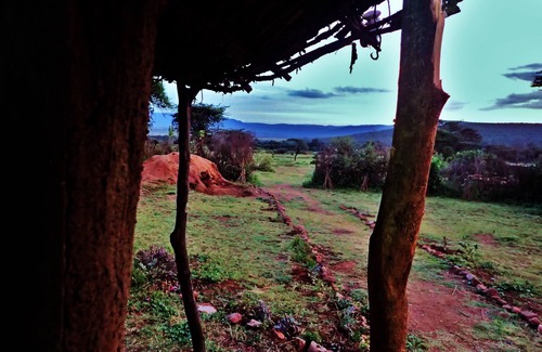 Maasai Mara House | Olonyori Maasai House