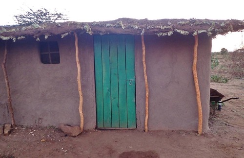Maasai Mara House | Olonyori Maasai House